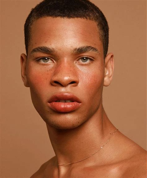 Pose Reference Photo, Art Reference Photos, Tan Skin Men, Headshot ...