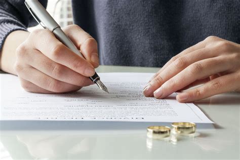 ways  rebuild  financial life post divorce entrepreneur