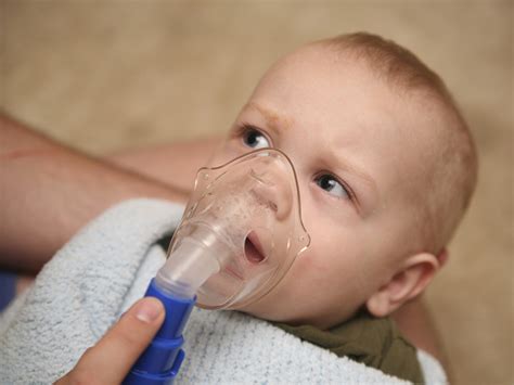 Bebe Com Tosse E Catarro - Tosse em bebês: causas e sinais de alerta | BabyCenter