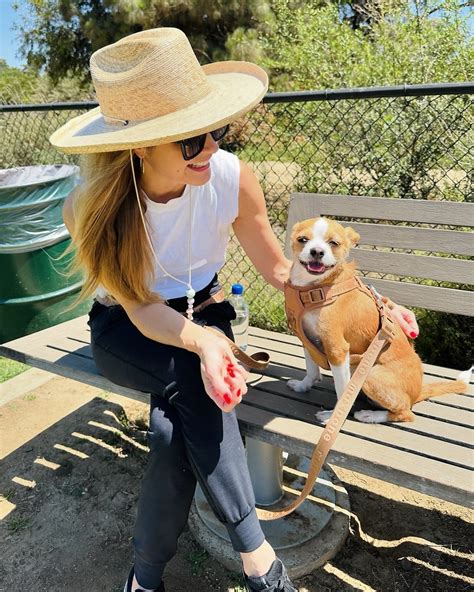 Maggie Lawson | Hiking paws 🐾 | Instagram