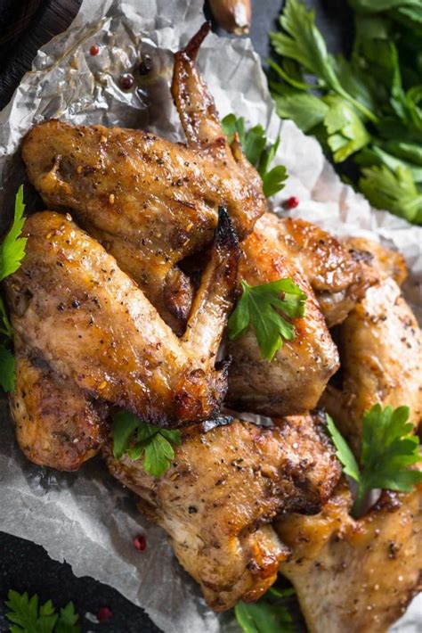 How Long to Bake Chicken Wings at 350, 400 and 425 - IzzyCooking