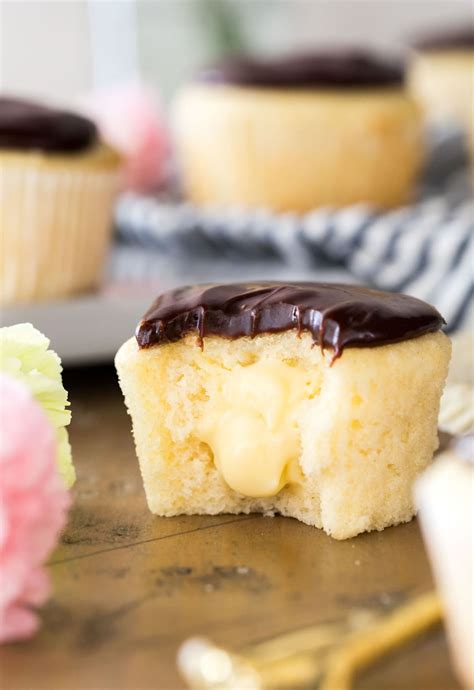 Boston Cream Cupcakes - Sugar Spun Run