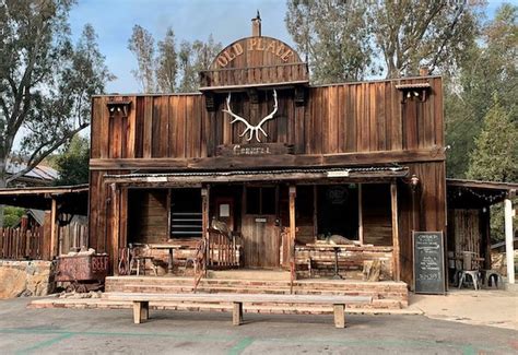 The Historic Restaurant In Southern California Where You Can Still