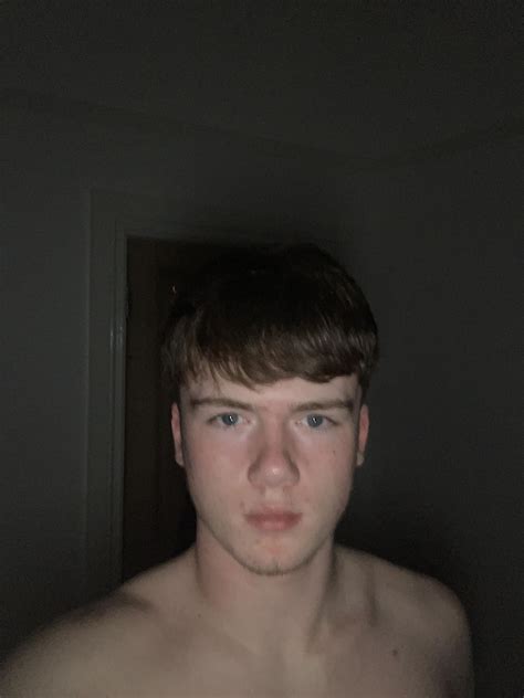 18 and bicurious | Scrolller