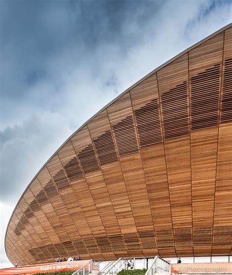 London 2012 Velodrome by Hopkins Architects