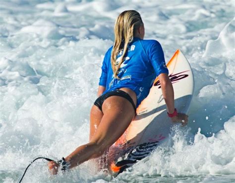 Hot Surf Girls (47 pics)