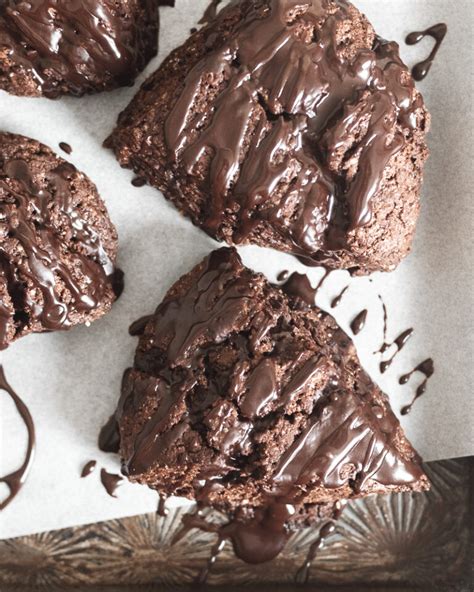 Chocolate Scones with Cocoa Glaze