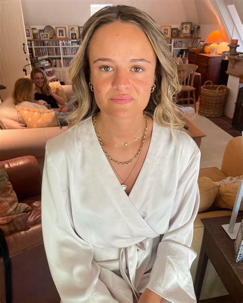Lucy Holland Makeup Artist