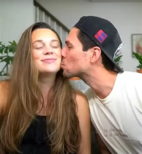 Couple who didn't have sex until wedding night wish they knew these six