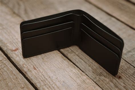 Personalized Leather Bifold Wallet Handcrafted by Foldleathergoods - Etsy