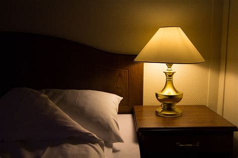 Parts of a Lamp Explained (with Diagram) - Homenish
