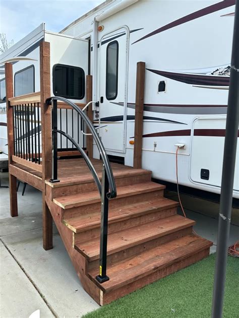 RV Steps | Porch for camper, Diy stairs outdoor, Camper steps