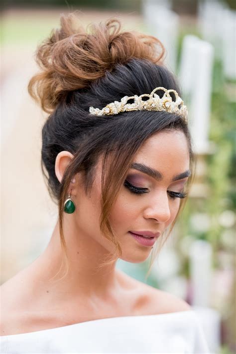 Tiara For Wedding Hairstyle at David Cadell blog