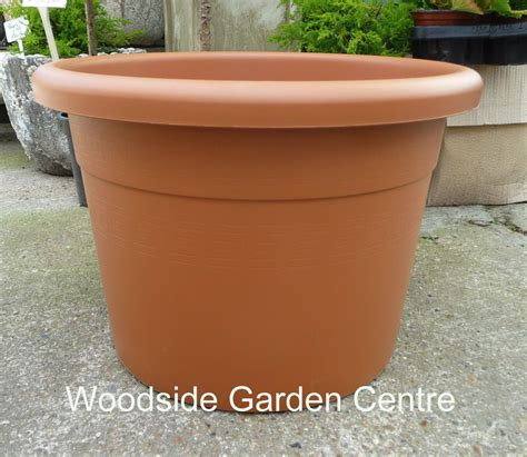 Large 60lt Plastic Terracotta Garden Plant Pot | eBay | Garden plant ...