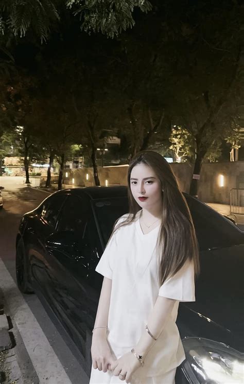 Hotgirl bán hàng online Nguyễn Hoàng Mai Ly là ai, giàu cỡ nào mà dùng