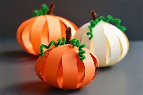 Paper Pumpkin | Easy Paper Strip Pumpkin Craft