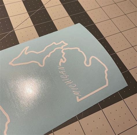 Michigan Outline Vinyl Decal - Etsy