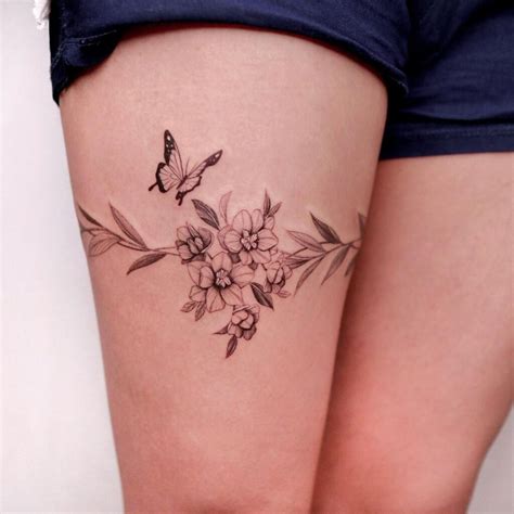 Tatuagem Coxa Feminina Delicada