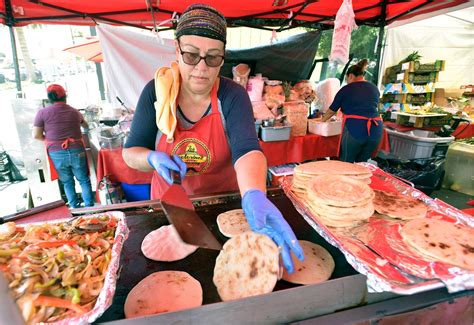 Taco-bout a great lunch! LA Taco Festival draws crowds to downtown LA ...