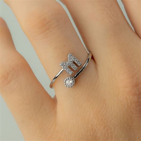 Anello con iniziale in argento 925