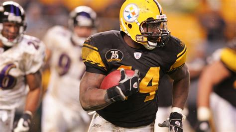 A brief history on the evolution of Pittsburgh Steelers uniforms