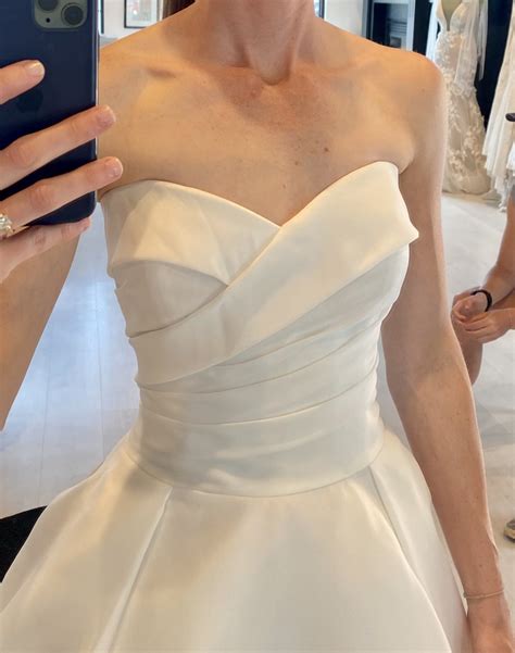 Pronovias New Wedding Dress Save 37% - Stillwhite