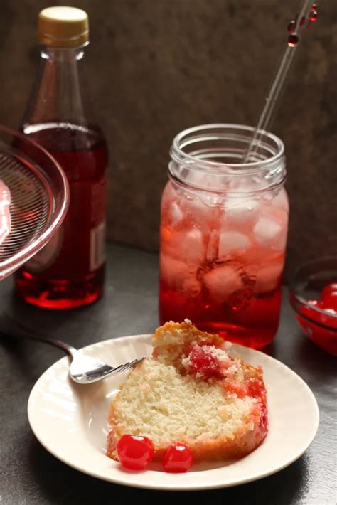 how much grenadine to put in shirley temple