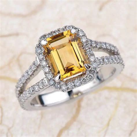 Yellow Topaz: The Ultimate Guide to Meaning, Properties, Uses - Gemstonist