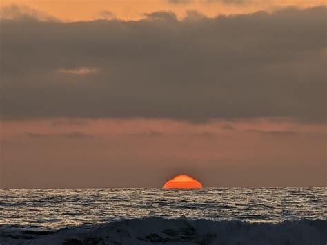 [OC] Sun melting. Blacks (nude) Beach, Torrey Pines, CA : r/pics