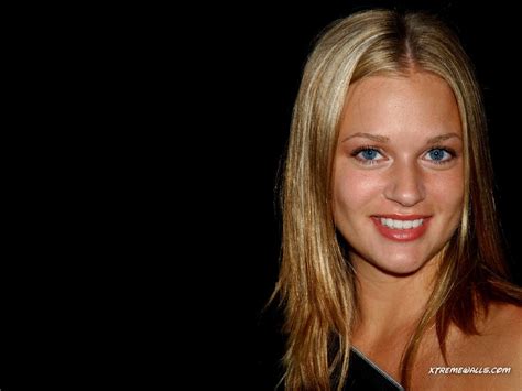 AJ Cook - AJ Cook Wallpaper (36703336) - Fanpop