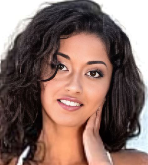 Scarlet Domingo (Actress) Wiki, Age, Family, Ethnicity, Photos, Videos