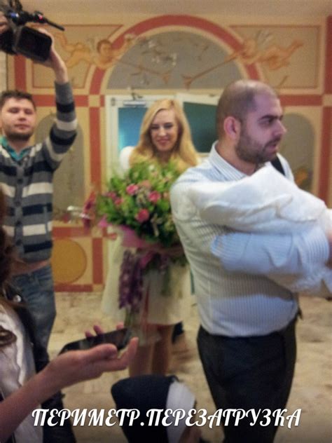Участница «Дома-2» Ольга Гажиенко выписалась из роддома, фото уже в ...
