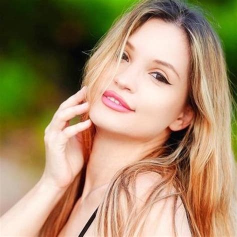 Valentina Victoria (YouTube Star) - Age, Birthday, Bio, Facts, Family