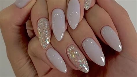 Uñas almendra: acrílicas, con gel o diamantes, harán que tus manos se ...