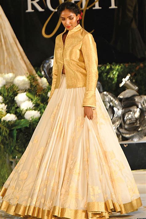 lehengas for wedding 11