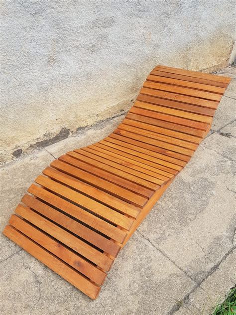 espreguicadeira ripa ondulada anatomica madeira de demolicao