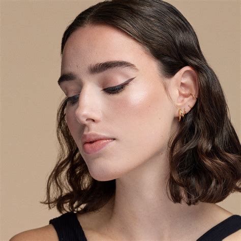 CATRICE Cheek Lover Marbled Blush Dahlia Blossom online entdecken