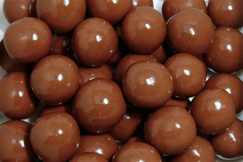 Milk Chocolate Covered Pretzel Balls – 6oz – Callies Candy Kitchen