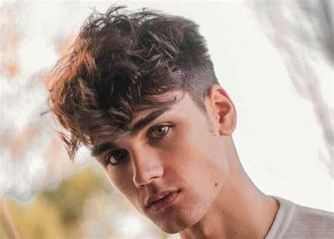 Exploring the Versatility of Men's Fringe Haircuts