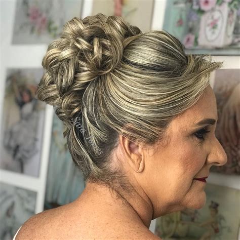Penteados Mae Da Noiva - Penteados para mãe da noiva: 40 modelos e tutoriais para se inspirar