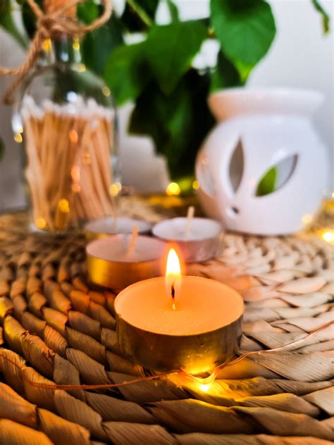 how to get candle wax out of clothes 1
