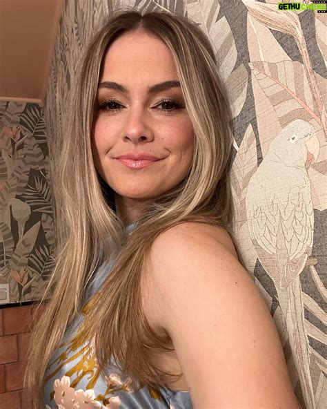 Cassi Thomson Wiki, Biography, Age, Gallery, Spouse and more