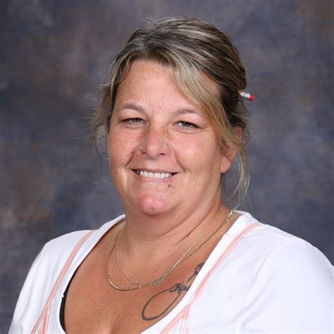 Families trust the cheatham county funeral home staff for help 19