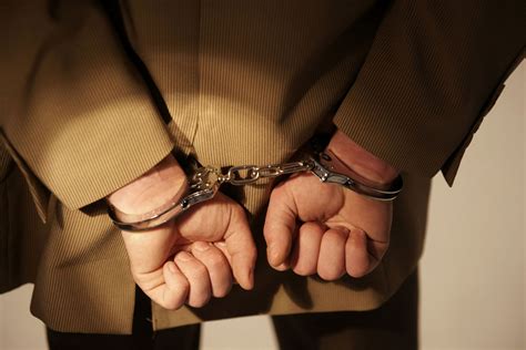 Ст 70 УК РФ: назначение наказания по совокупности приговоров и преступлений