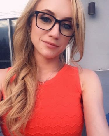 Kat Timpf Net Worth, Husband, Latest News, Parents