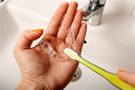 clean night guard  home  tips  hygiene