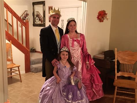 Sofia the First costume with King Roland and Queen Miranda | Family ...