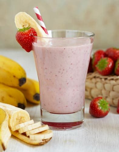 Diabetic Strawberry Banana Milkshake