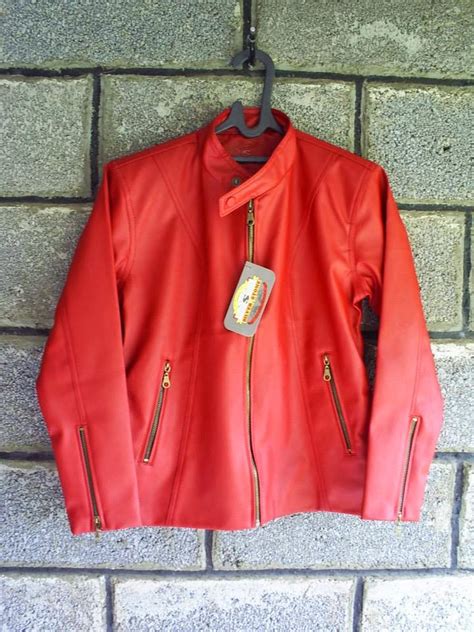 terbaru  warna jaket ungu