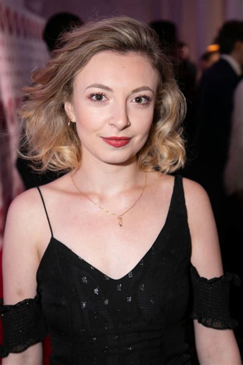 Kitty Archer Style, Clothes, Outfits and Fashion • CelebMafia